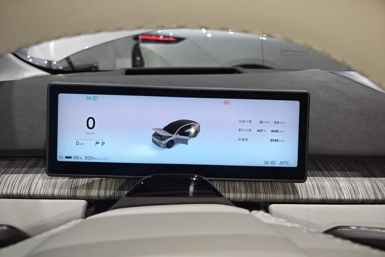 Used Nio ET7 2024 75 kWh Executive Signature Edition
