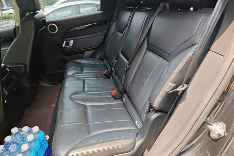 Used Land Rover Discovery 2017 3.0 SC V6 SE Left Rear Seat