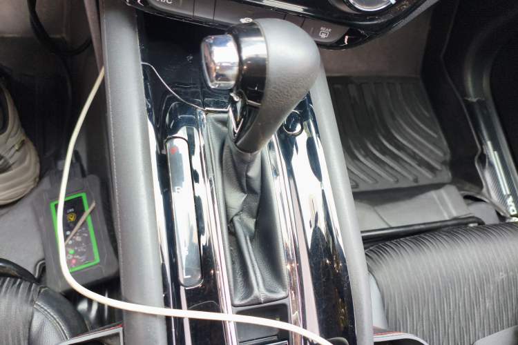 Used Honda Vezel 2020 1.5L CVT Pioneer Edition Gear Lever