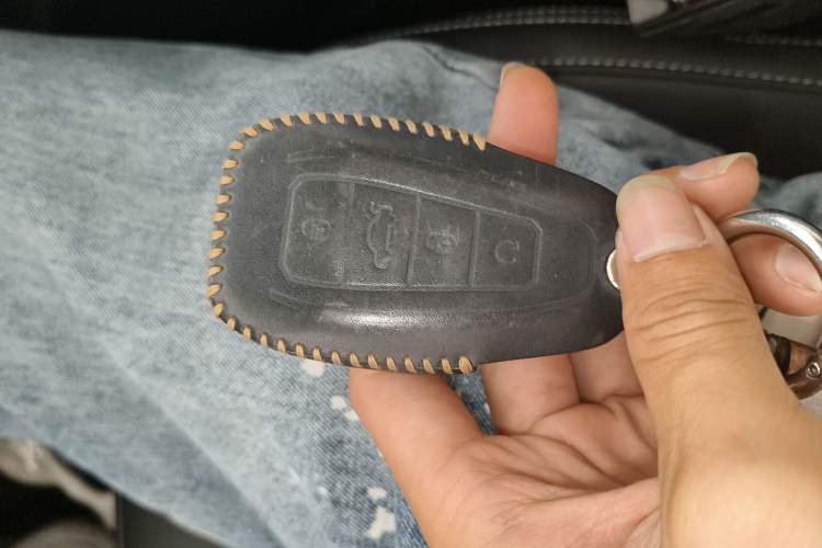 Used Geely Auto Haoyue 2020 1.8TD DCT Luxury 7-Seater Vehicle Key