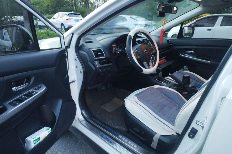 Used Subaru XV 2016 2.0i Luxury Edition
