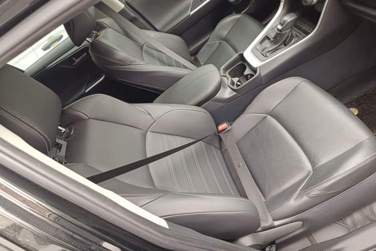 Used Toyota Wildlander 2022 Dual-Engine 2.5L E-CVT Two-Wheel Drive Luxury PLUS Edition