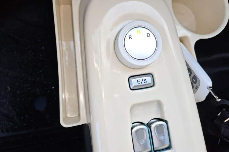 Used CHANGAN NEVO Lumin 2024 130km Qingyue Version Gear Lever