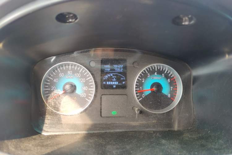 Used Jinbei New Hiace X30L CNG 2023 100L CNG Wealth Edition Bus 6/7 Seats No Air Conditioning SWCC15M Odometer Close Up