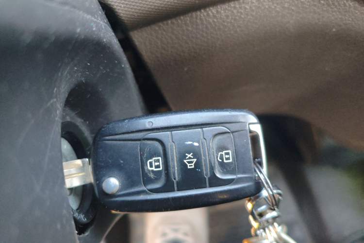 Used Wuling Rongguang S 2021 1.2L Base Model 5-Seater LSI
