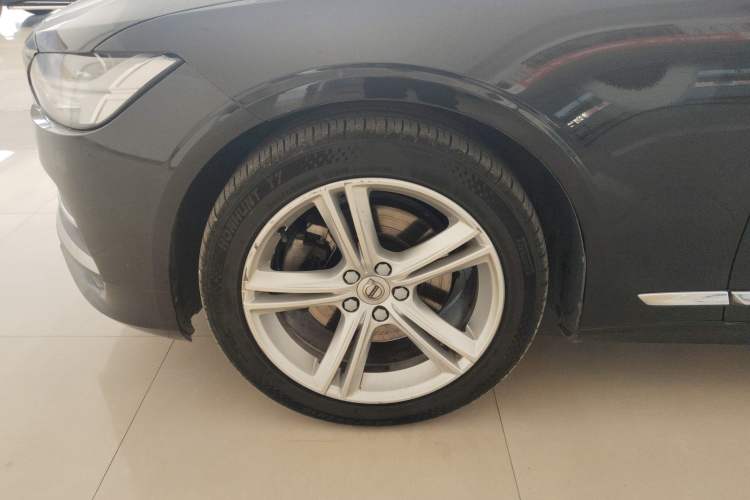 Used Volvo S90 2020 T5 Zhiyi Luxury Edition