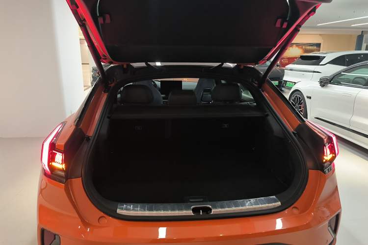 Used Zeekr 001 2025 WE Edition 95 kWh All-Wheel Drive
