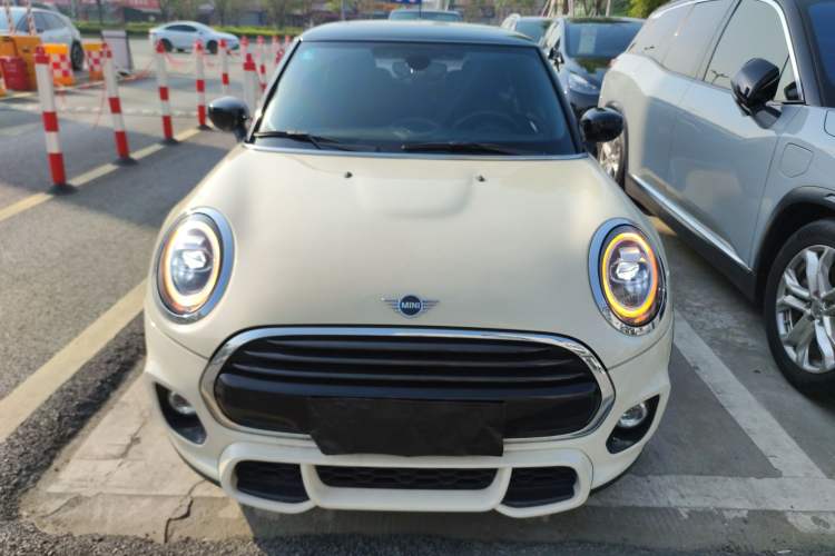 Used MINI 2019 1.5T COOPER Racing Driver
