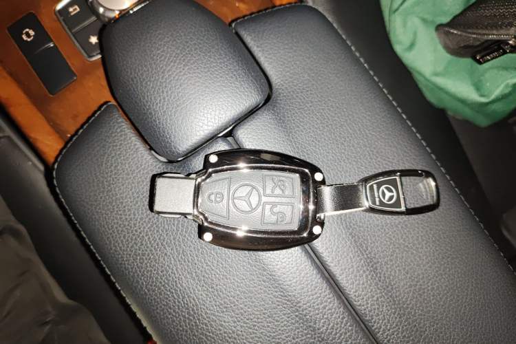 Used Mercedes-Benz E-Class 2015 E 200 L