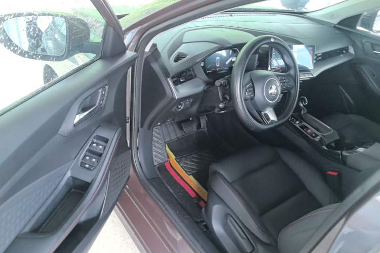 Used MG 5 2021 180 DVVT CVT Youth Luxury Edition
