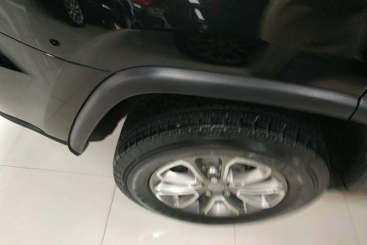 Used Jeep Grand Cherokee 2015 3.0L Comfort Navigation Edition