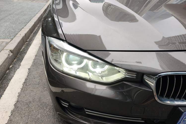 Used BMW 3 Series 2013 328Li Luxury Design Package Right Front Headlight