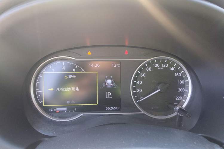 Used Nissan Kicks 2017 1.5L CVT Smart Edition Instrument Cluster