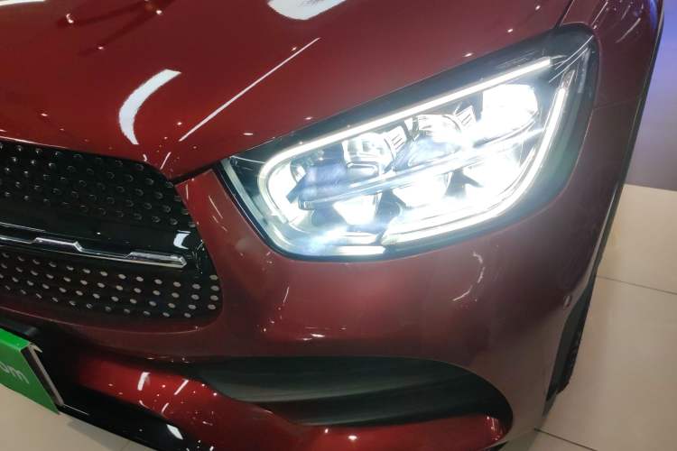 Used Mercedes-Benz GLC Coupe 2020 GLC 260 4MATIC Coupe SUV Left Front Headlight