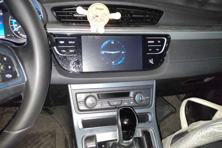 Used Geely Auto Emgrand 2019 Leading Edition 1.5L CVT Luxury Model China VI Standard Audio And AC Panel