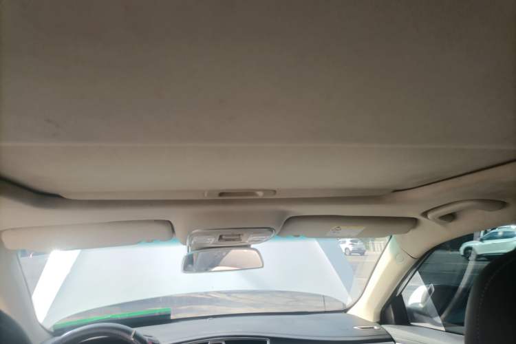 Used Geely Auto Emgrand GL 2018 1.4T Manual Elite Smart Connectivity Version
