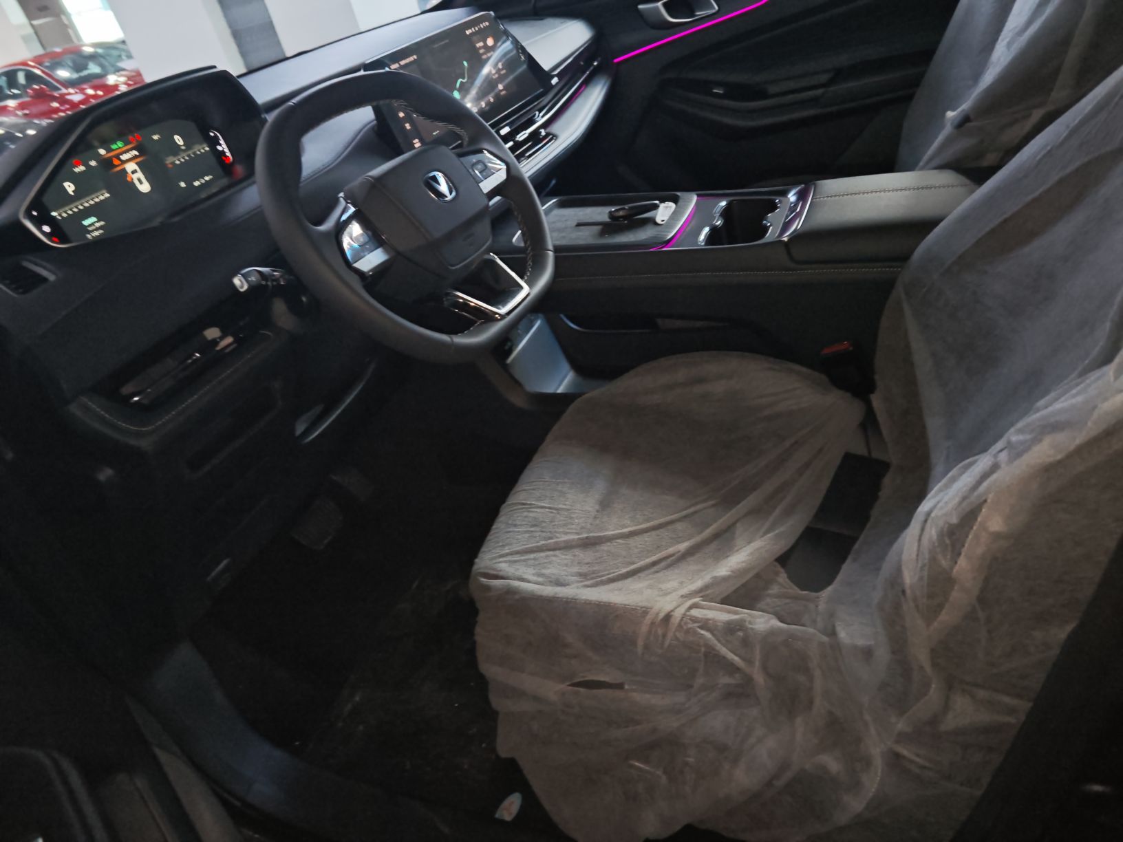 المقاعد الأمامية داخل السيارة