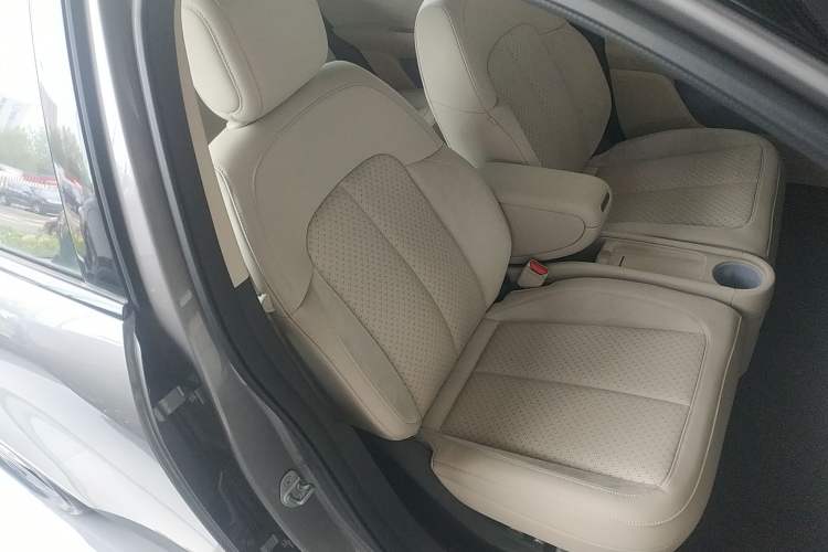 Used firefly 2025 Illuminated Edition
