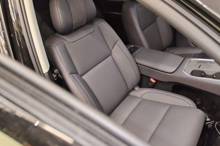 Used Leapmotor C16 2026 Extended-Range 280 LiDAR Version 6 Seats