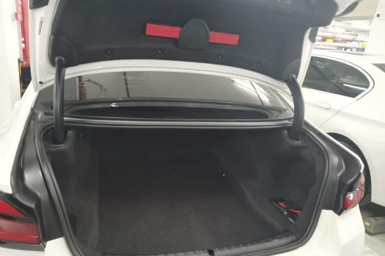 Used BMW 5 Series 2022 Restyled 525i M Sport Package
