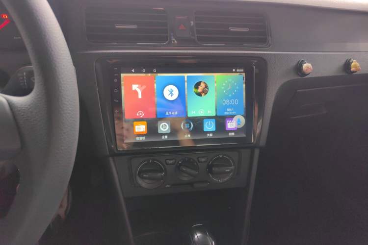 Used Volkswagen Santana 2013 1.6L Automatic Fashion Edition