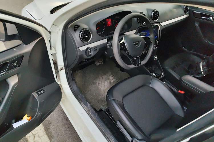 Used Jetta VA3 2019 1.5L Automatic Enjoyment Edition Driver Seat