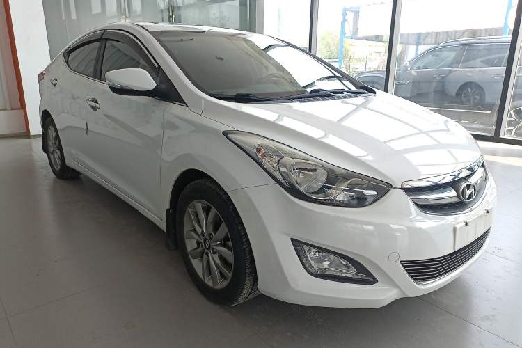 Used Hyundai Elantra (5th Generation / Langdong) 2015 1.6L Manual Leading Model
