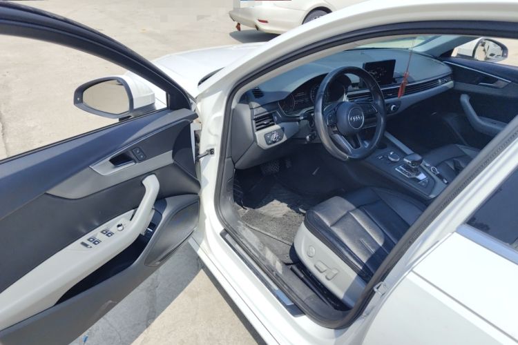 Used Audi A4L 2017 40 TFSI Ambition Edition