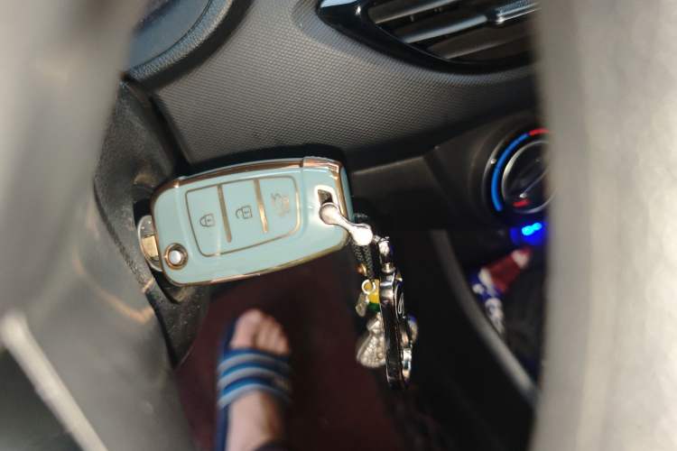 Used Hyundai Celesta 2018 1.6L Automatic GL Enjoyment Version China V Standard Vehicle Key