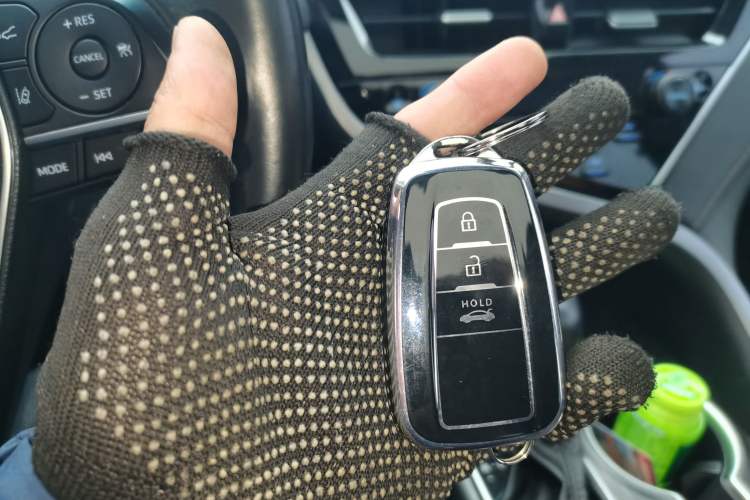 Used Toyota Camry 2021 2.0G Luxury Edition