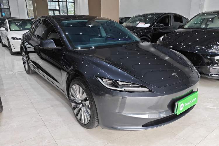 Used Tesla Model 3 2025 Rear-Wheel-Drive Version Front Right 45 Deg