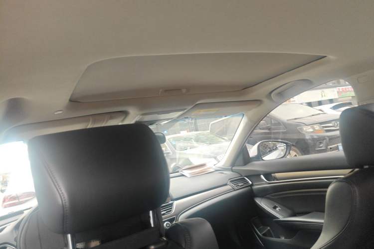 Used Honda Accord 2018 230TURBO Comfort Version National V