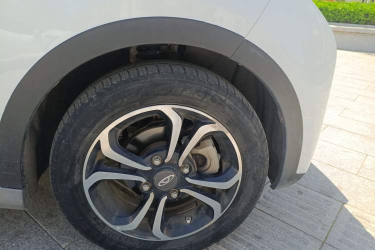 Used Chery QQ Little Ant 2019 4-Seater Smart Edition 35 kWh Right Front Wheel Hub