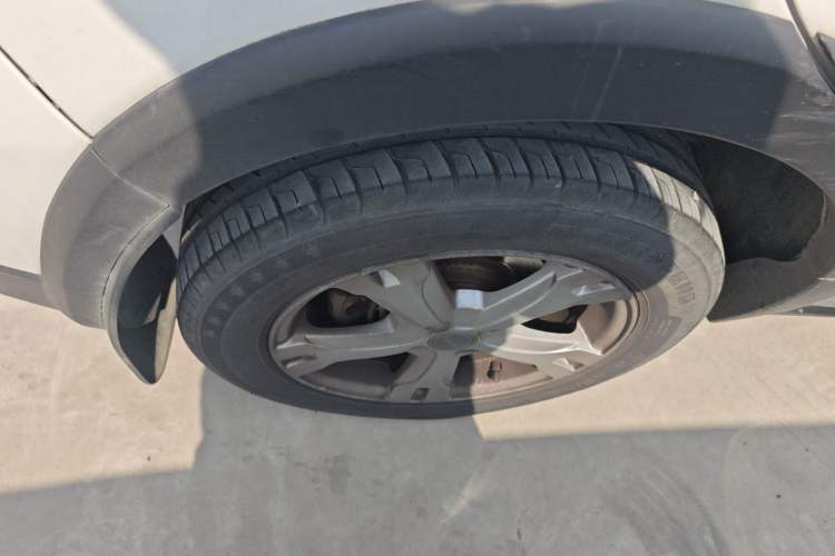 Used Haval H1 2016 Red-Label 1.5L AMT Luxury Model