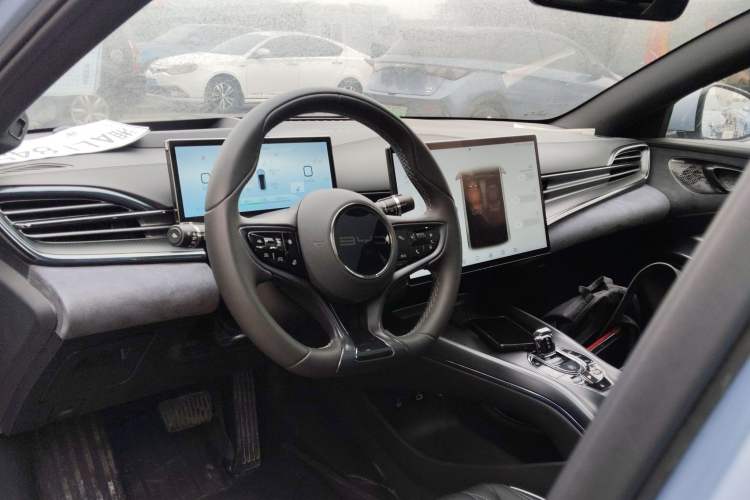 Used BYD Seal 2022 700 km Long-Range Rear-Wheel-Drive Version
