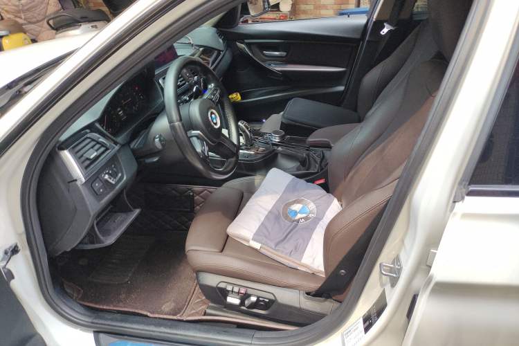 Used BMW 3 Series 2018 320Li Leading Model M Sport Package
