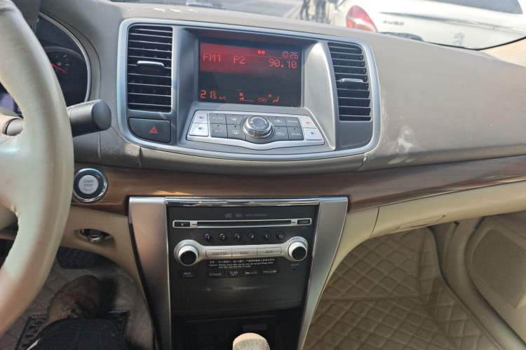 Used Nissan Teana 2011 2.5L XL Advanced Edition Audio And AC Panel