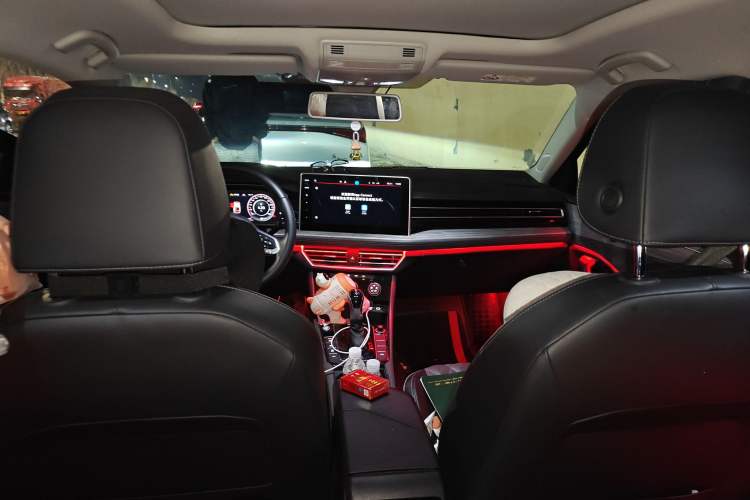 Used Volkswagen Sagitar 2023 300TSI DSG Excellence Edition Headliner