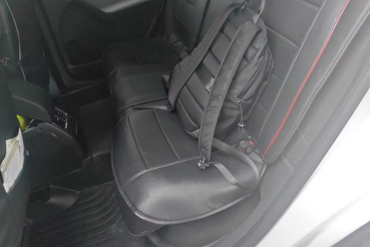 Used Skoda Yeti 2014 1.4TSI DSG Explorer Edition Left Rear Seat