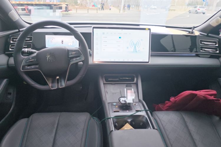 Used BYD Qin L 2024 DM-i 120KM Excellence Model Center Console