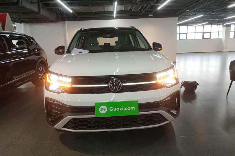 Used Volkswagen Tharu 2024 300TSI Two-Wheel-Drive Moon Luxury Edition