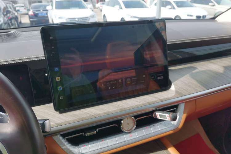 Used Tank 500 2023 3.0T Business Edition "Creation" Style 5 Seats Audio And AC Panel