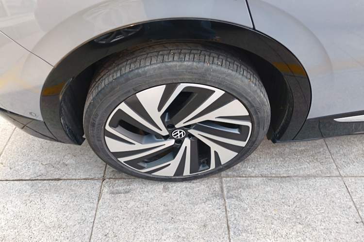 Used Volkswagen ID.4 CROZZ 2022 Long-Range PURE+ Edition
