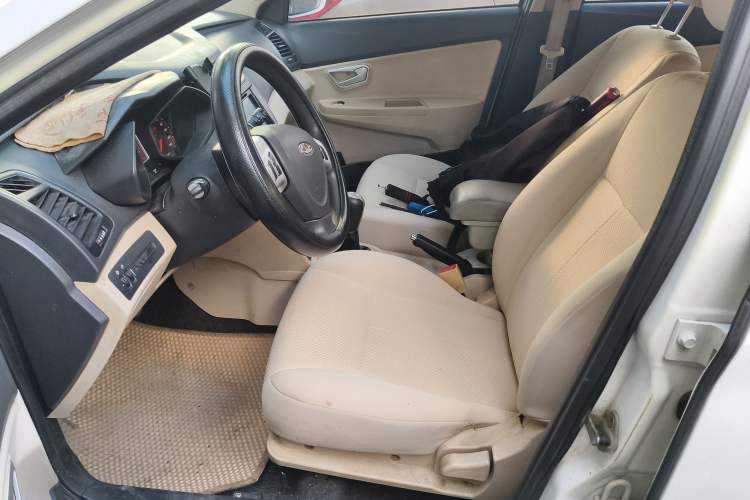 Used Chery Fengyun 2 2015 1.5L Manual New Edition Left Front Seat