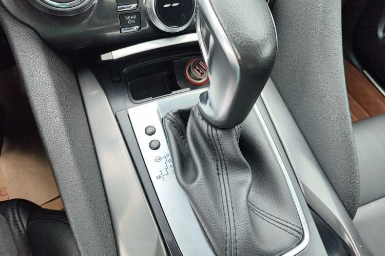 Used DS 5 2014 1.6T Luxury Edition THP160