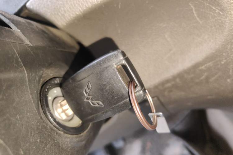 Used Wuling Rongguang V 2018 1.5L Practical Version Vehicle Key