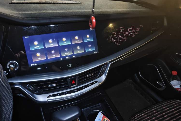 Used Geely Auto Emgrand GT 2021 1.8T Flagship Edition+ Audio And AC Panel