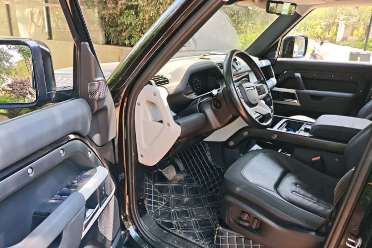 Used Land Rover Defender 2020 110 P400 SE