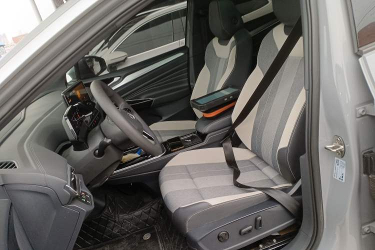 Used Volkswagen ID.4 CROZZ 2022 Long-Range PURE+ Edition
