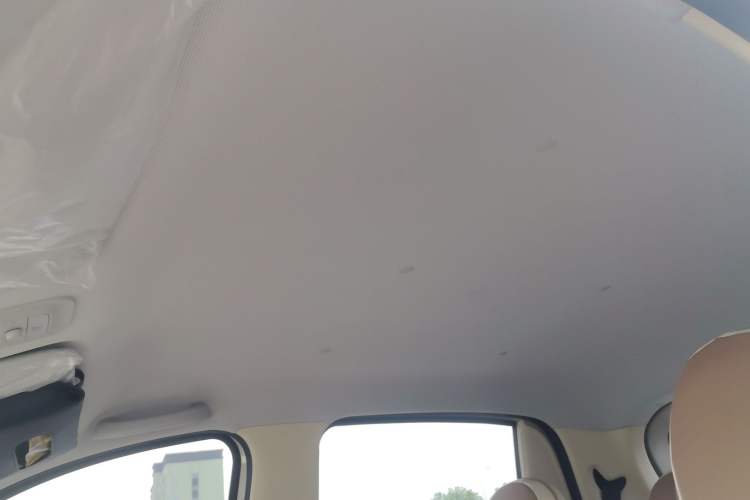 Used Wuling Hongguang MINIEV 2025 Four-Door Version Advanced Edition Headliner